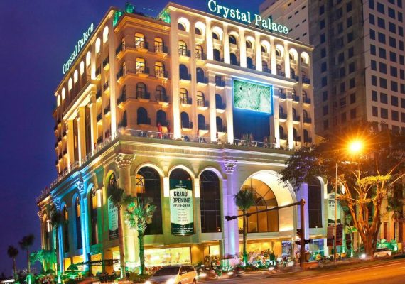 Khách sạn Crystal Palace